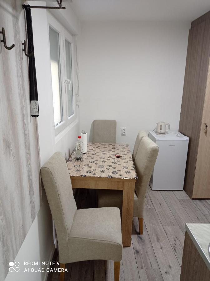 7 Days Premium Apartment 2 Subotica Eksteriør billede